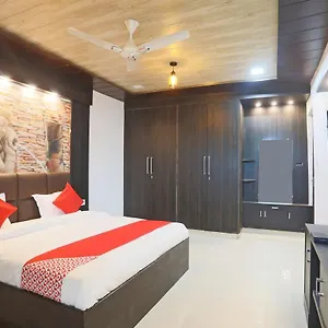 Oyo 40232 Paradise Mahal Hotel