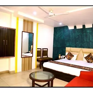 Kirandeep Agra Hotel