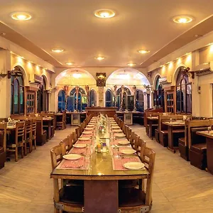 Solitaire Hotel