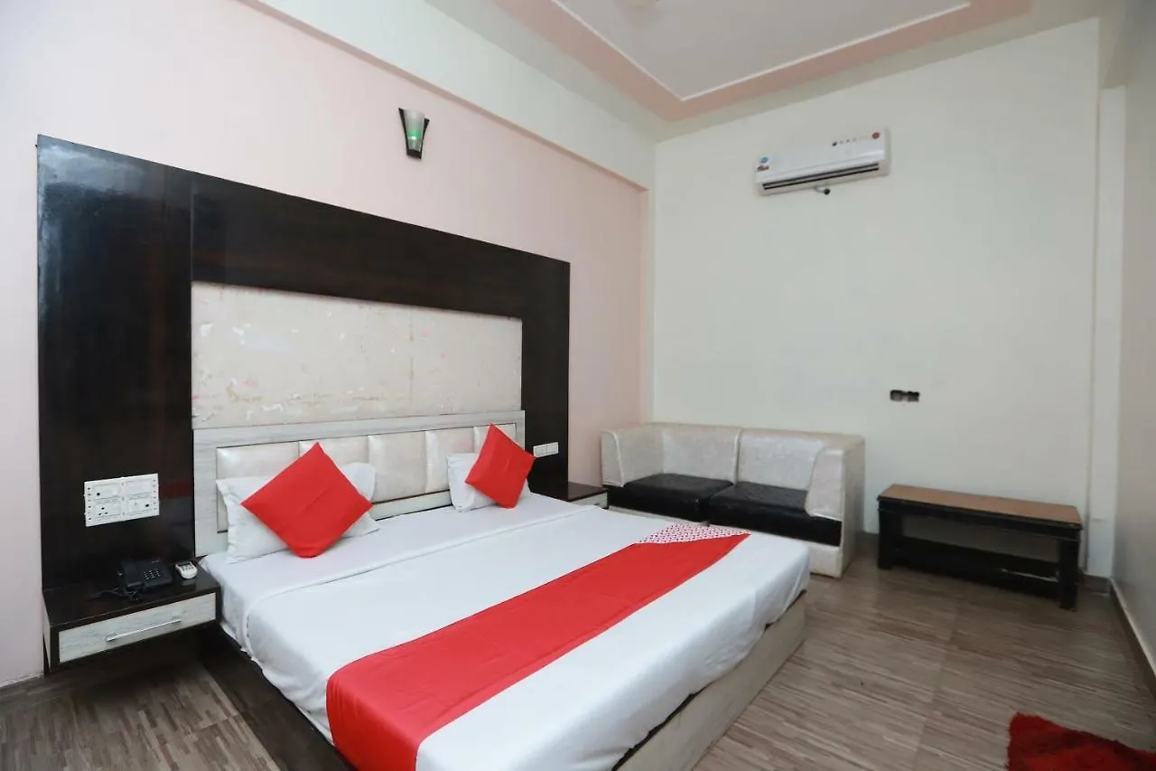 Oyo 36709 Hotel Kaydee Agra