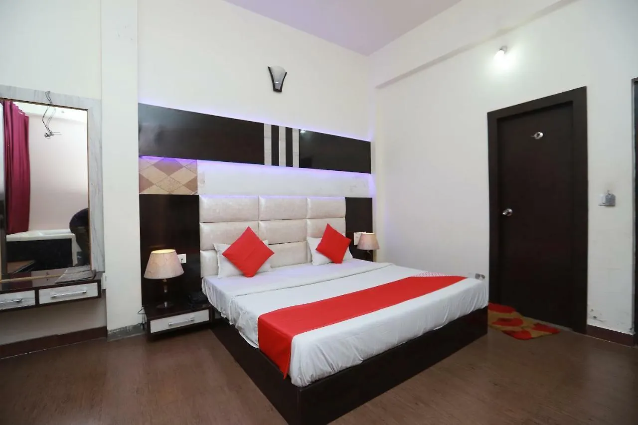 Oyo 36709 Hotel Kaydee Agra