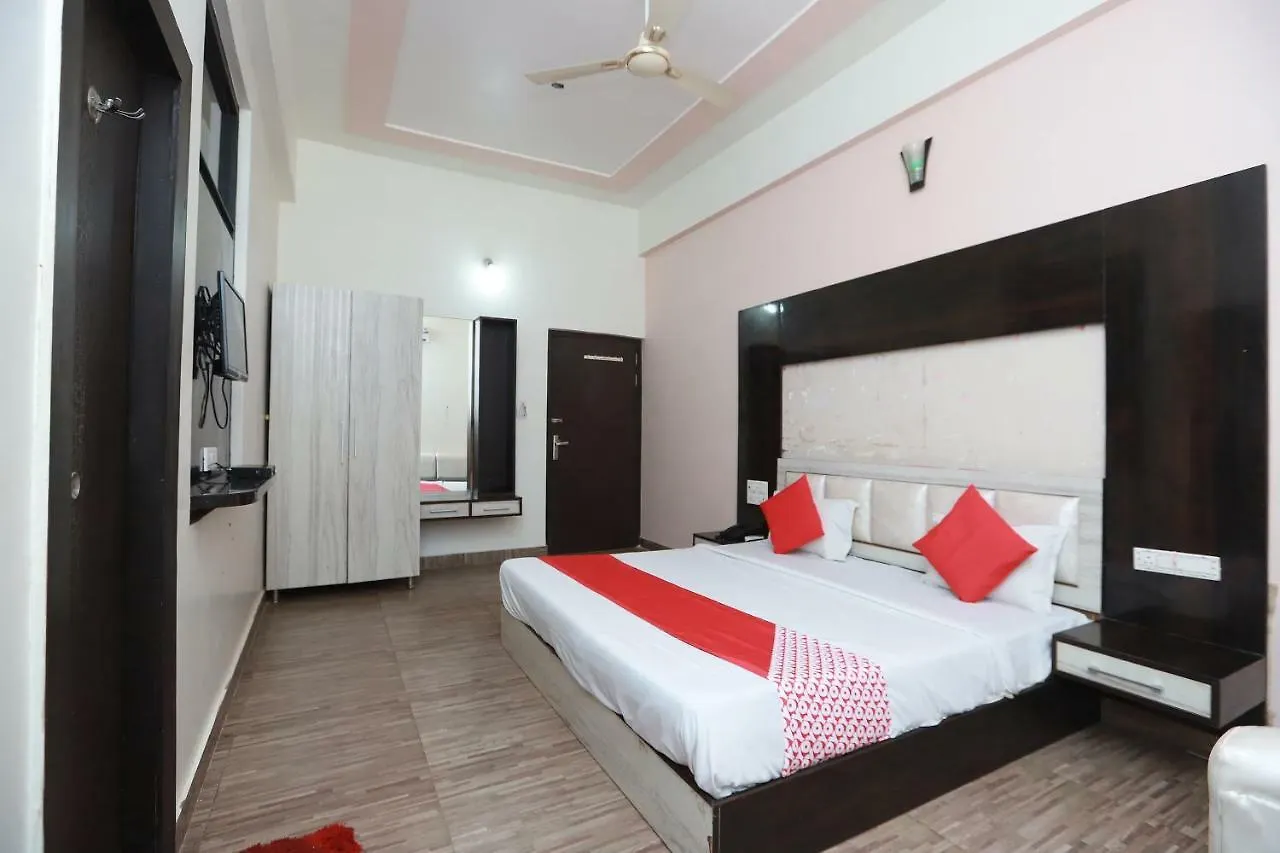 Oyo 36709 Hotel Kaydee Agra