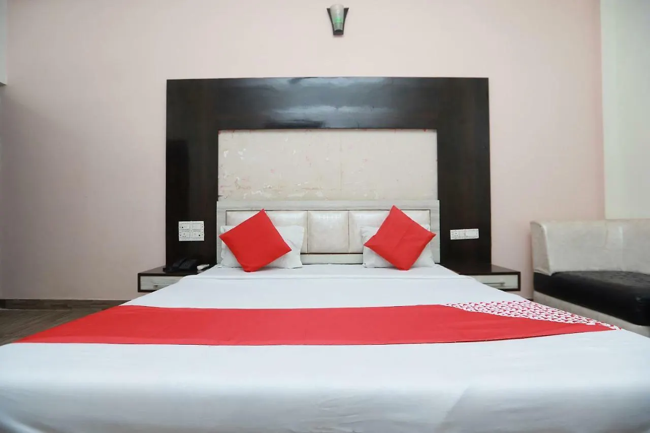 Oyo 36709 Hotel Kaydee Agra